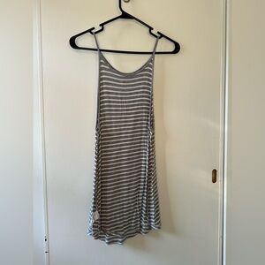 Women’s tank / swimsuit cover-up